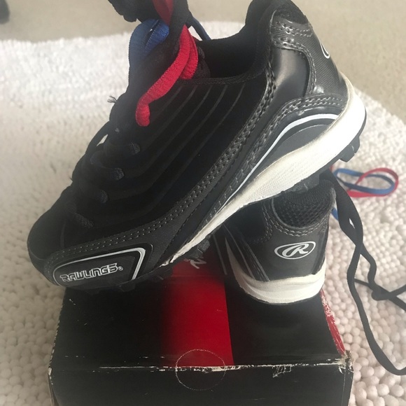 rawlings youth baseball cleats